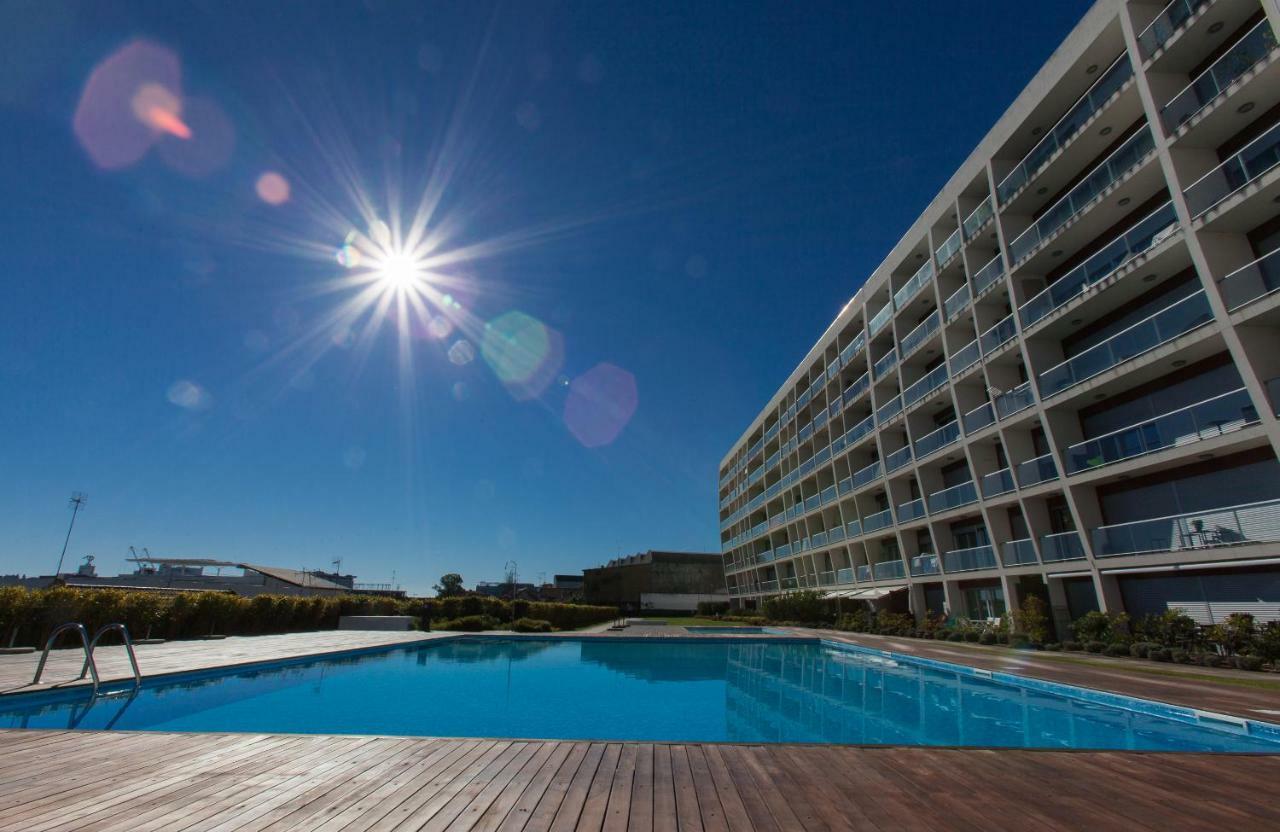Charming Apartment With Balcony & Pool Lisbona Esterno foto